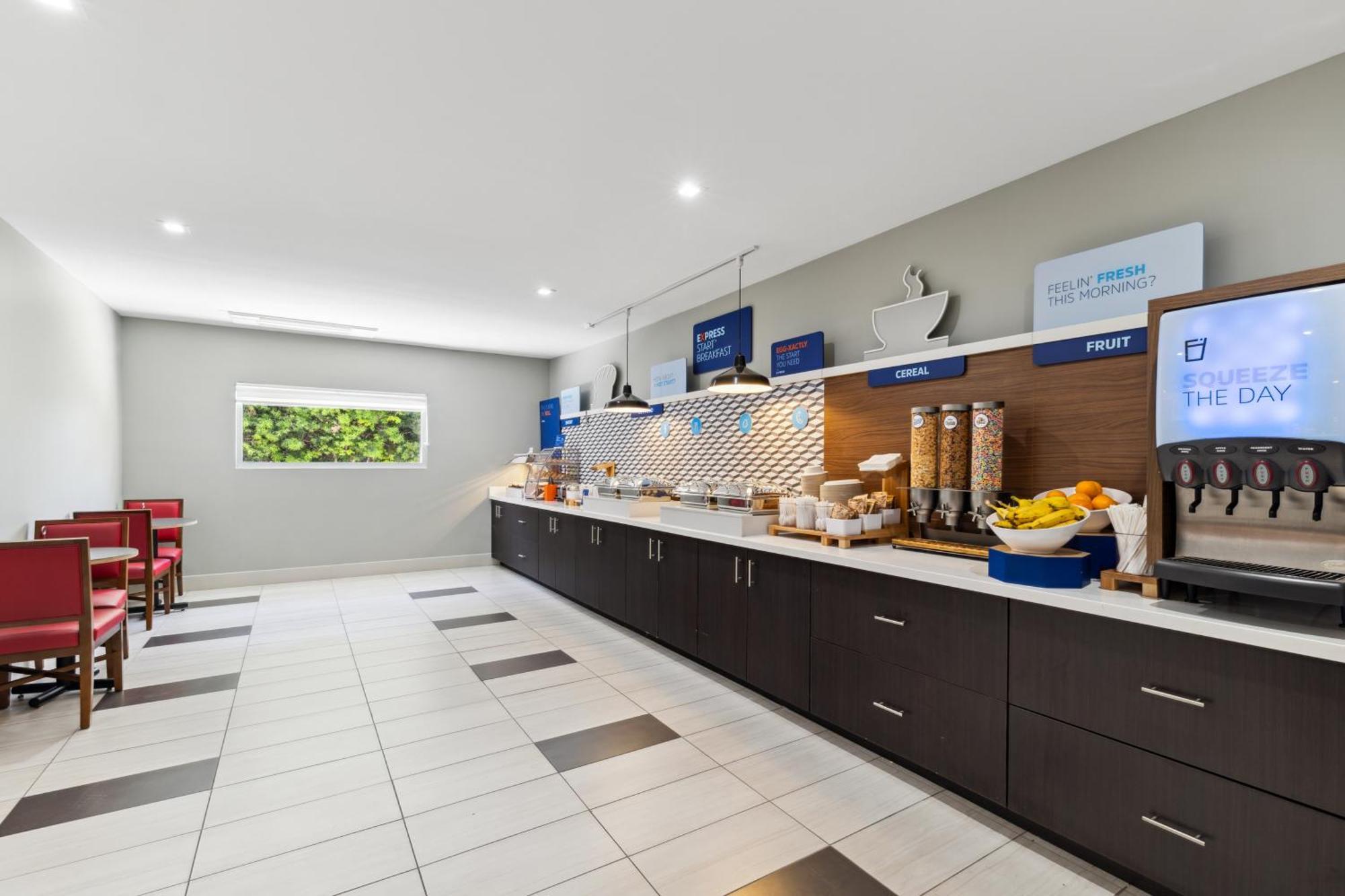 Holiday Inn Express & Suites Mountain View Silicon Valley By Ihg Екстер'єр фото