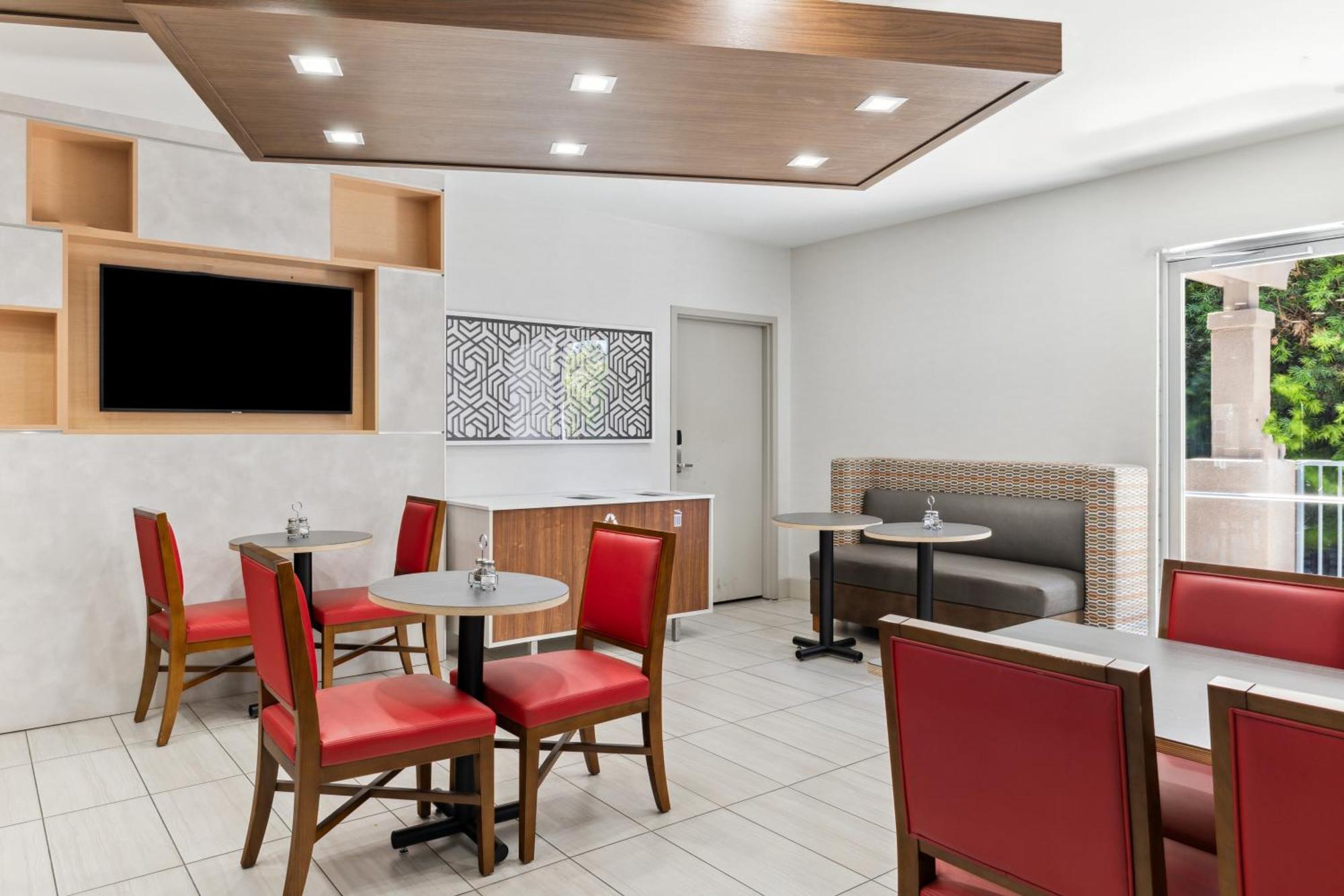 Holiday Inn Express & Suites Mountain View Silicon Valley By Ihg Екстер'єр фото